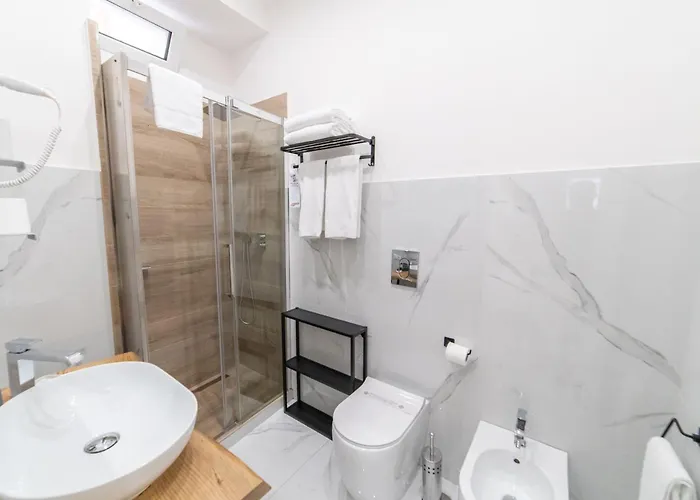 Mandra Bed & Breakfast 4*